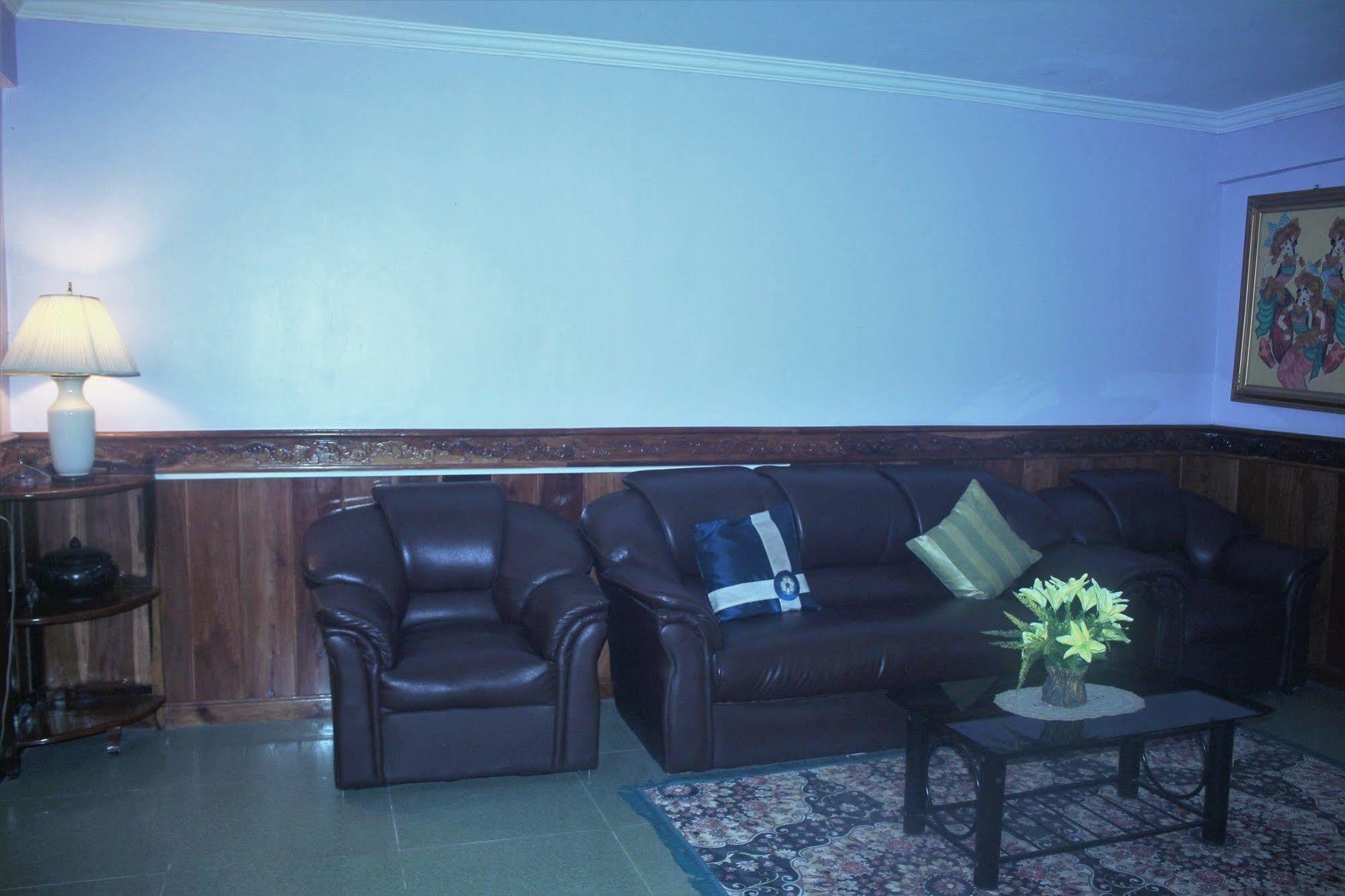 Spring Park Hotel Battambang Exterior photo