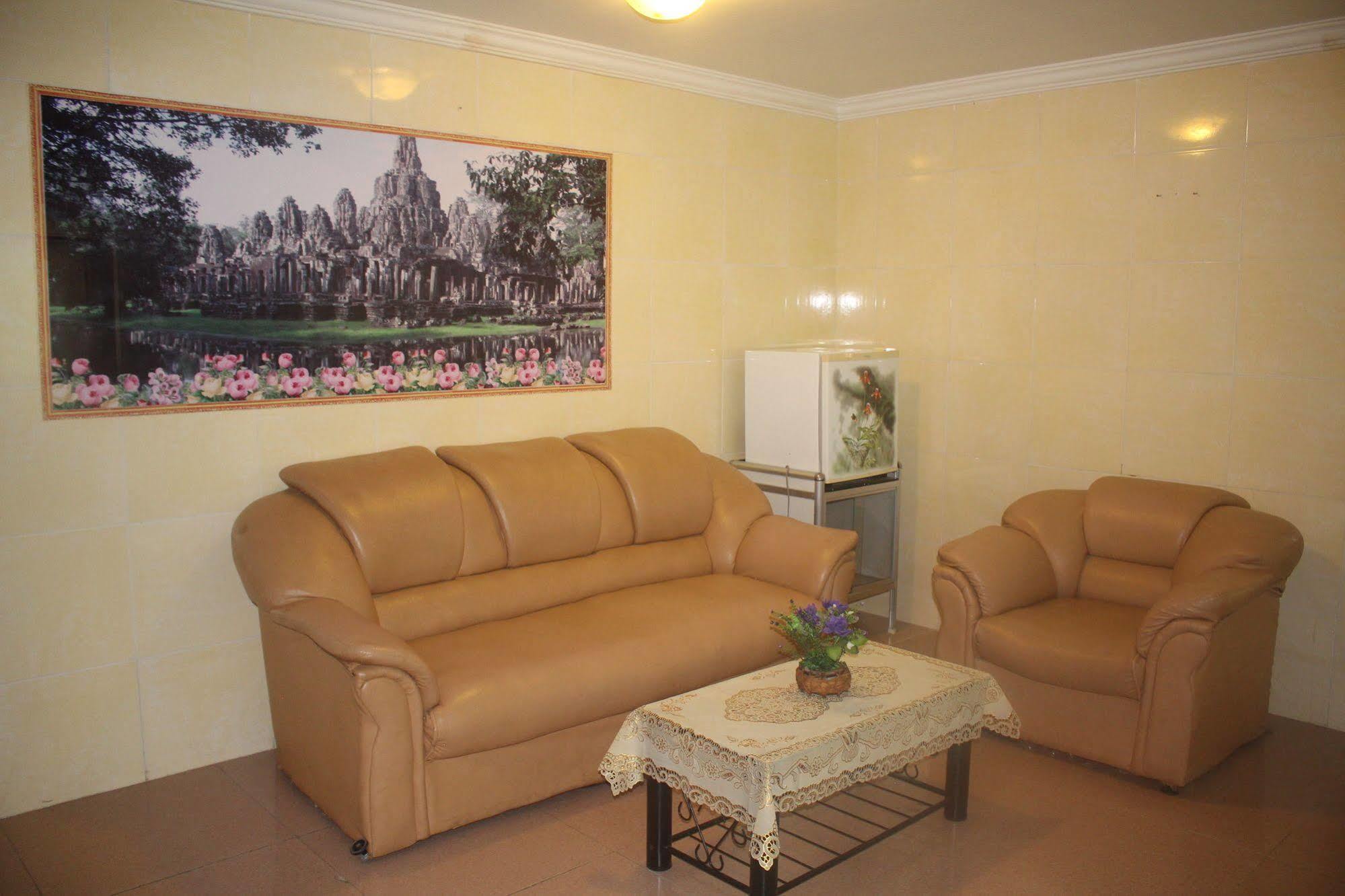 Spring Park Hotel Battambang Exterior photo